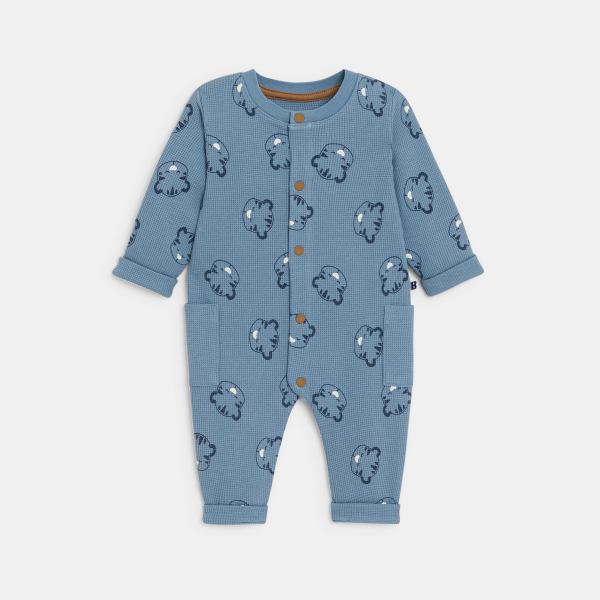 بذلة طويلة من نسيج بمظهر قرص العسل، برسمة نمر باللون الأزرق للفتيان الرضع